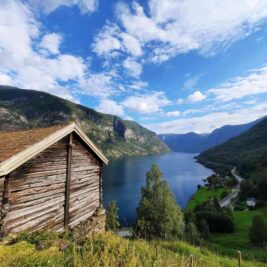 Den 21. Flam, Otternesvegen, Soknefossen, kráter po dopadu Meksikovegen a Moss